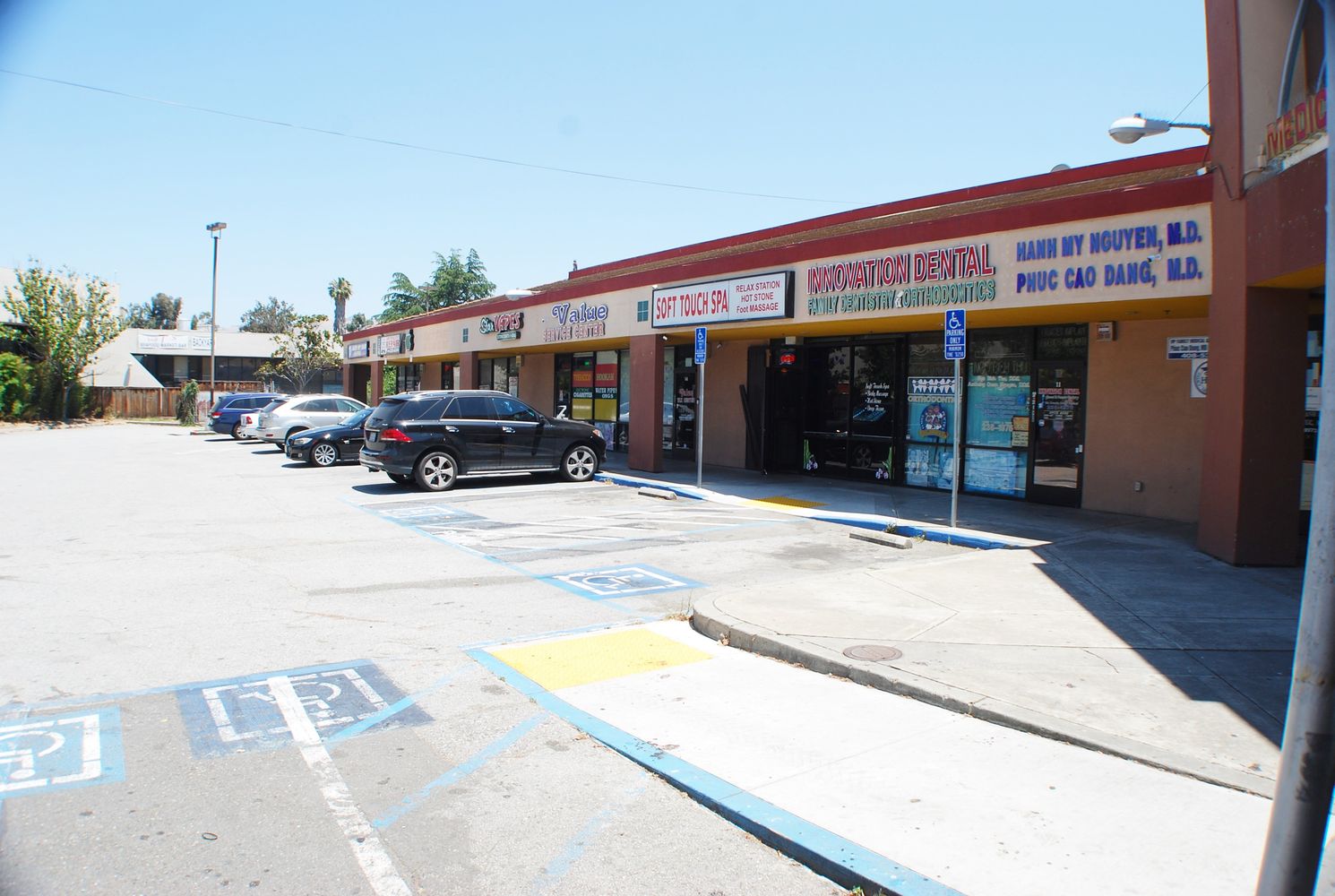 1692 Tully Rd, San Jose, CA 95122